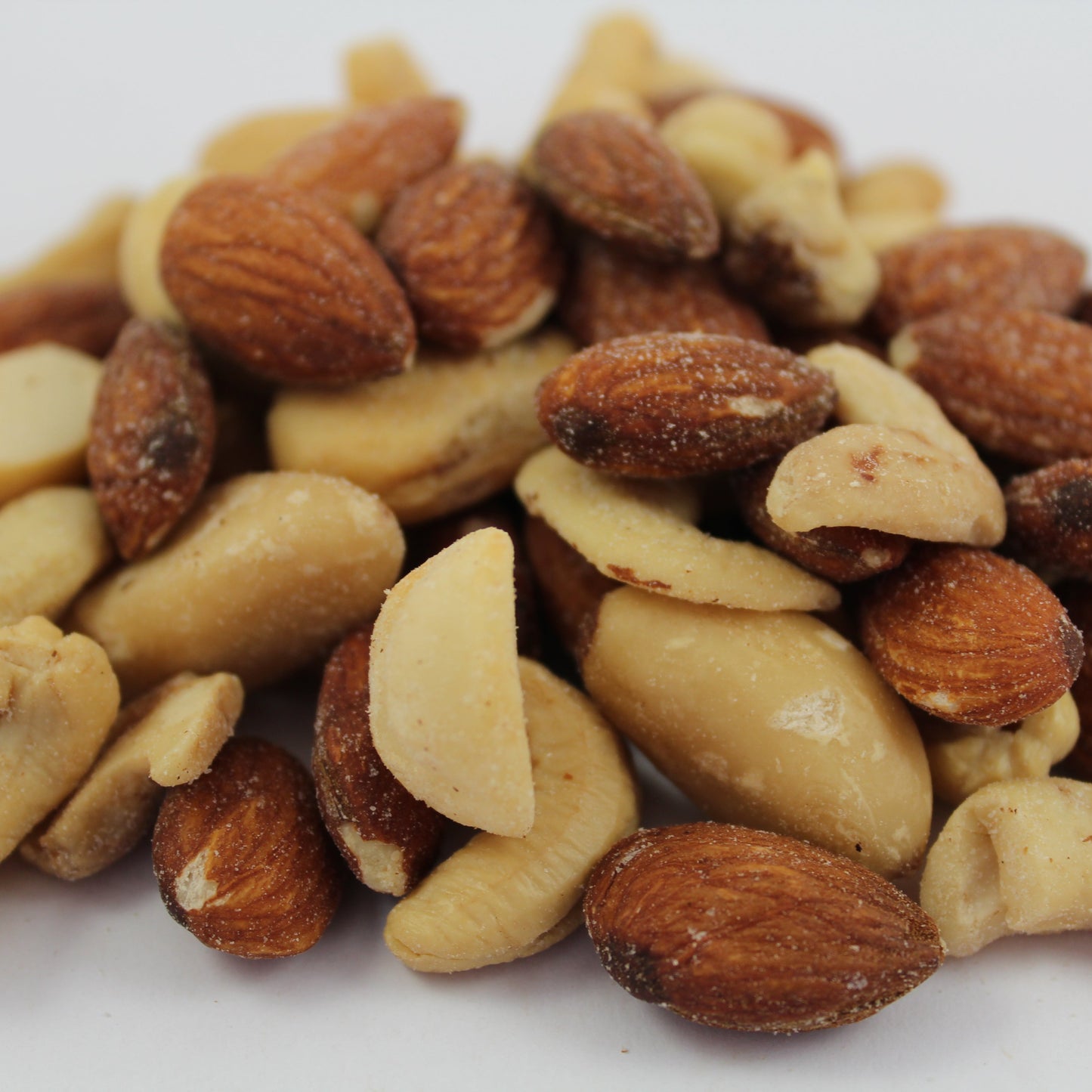 Mixed roasted nuts